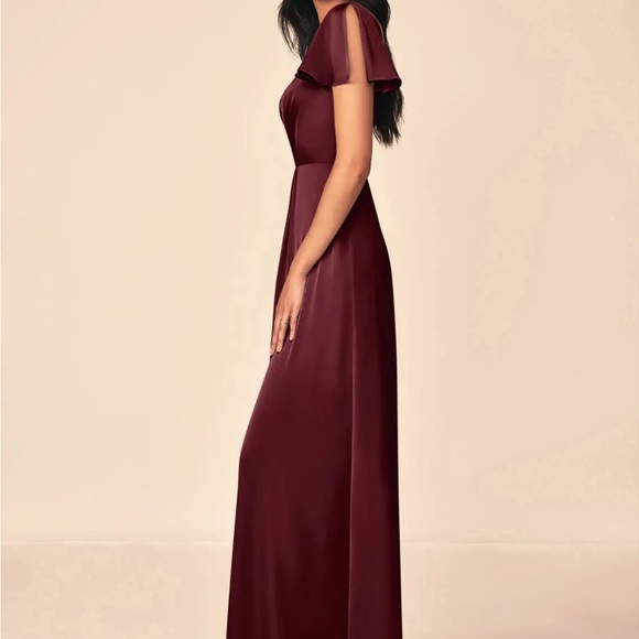 AZAZIE SOREN in cabernet stretch satin size 6 - Picture 3 of 7